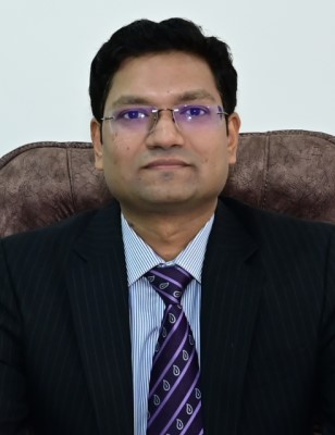 Dr. Swapnil Parchand, Best Retina Specialist, Cataract Surgeon & Uveitis specialist at Vihaan Eye Care